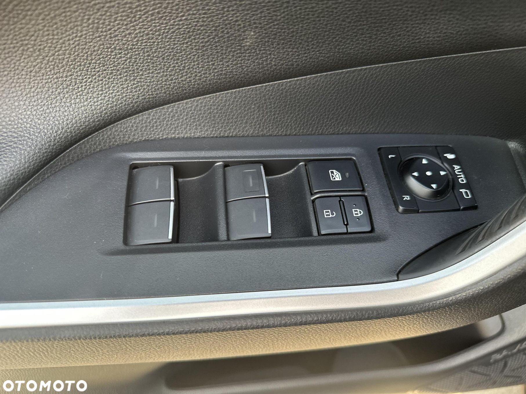 Toyota RAV4 2.0 Comfort 4x4 MS - 19