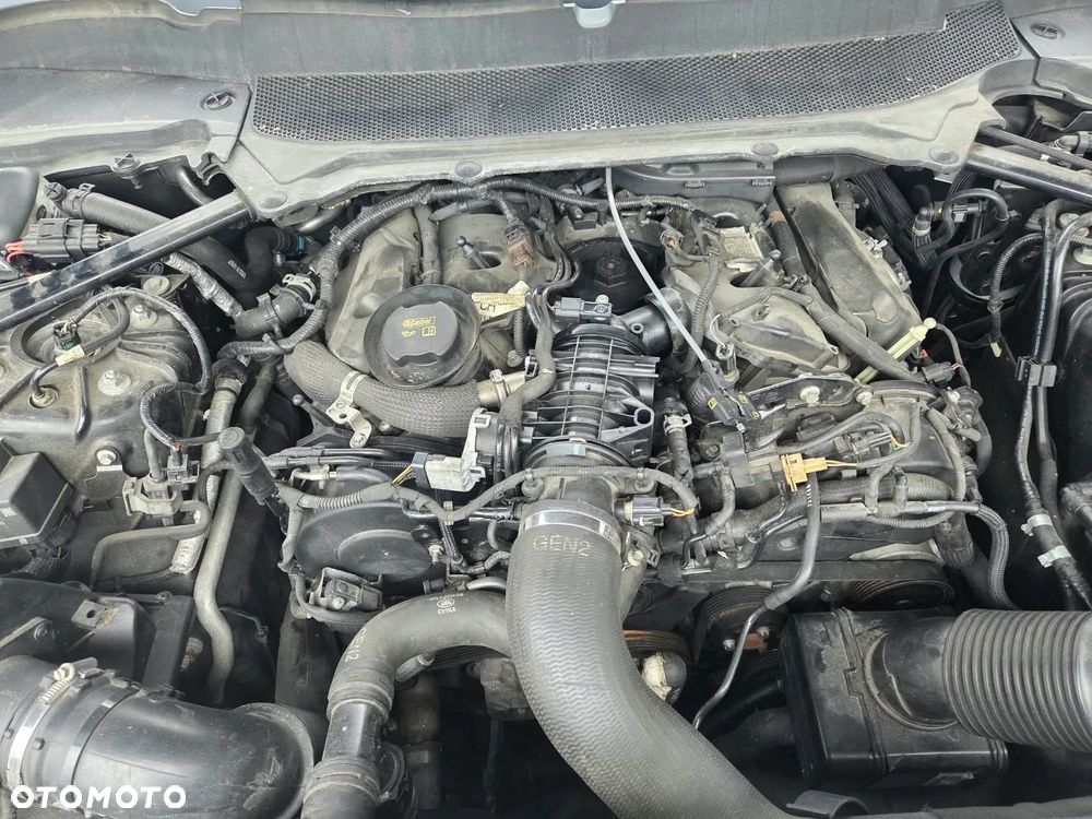 Land Rover Range Rover Sport S 3.0 SD V6 HSE Dynamic - 9