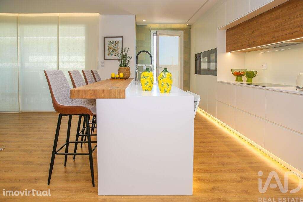 Apartamento T1 em Alverca do Ribatejo e Sobralinho de 130,00 m2 - Grande imagem: 2/23