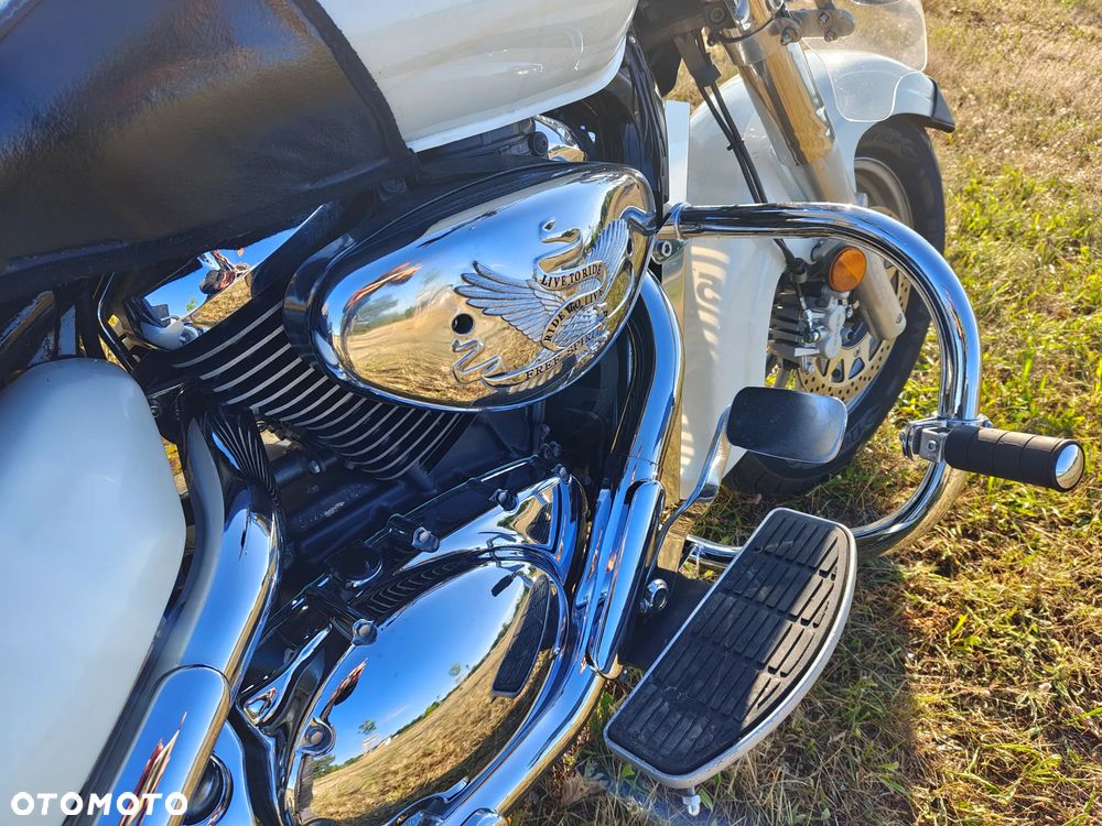 Suzuki VL 800 Volusia - Boulevard C50 - 21