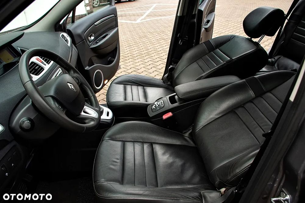 Renault Scenic 2.0 16V Privilege CVT - 39