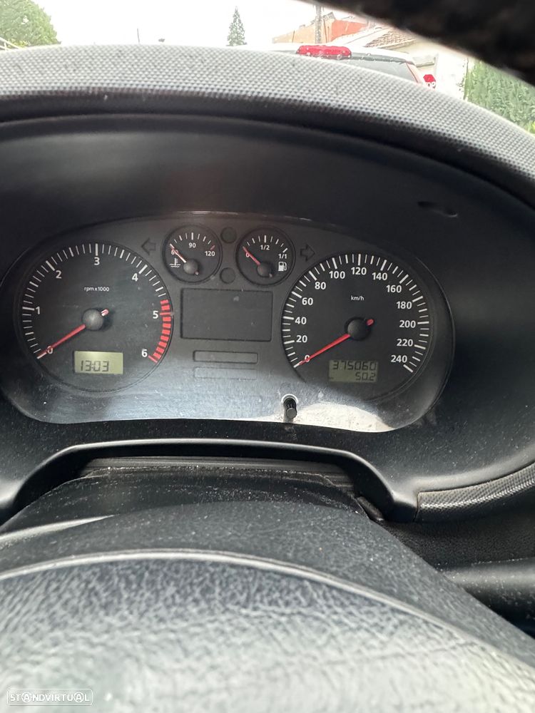 SEAT Leon 1.9 TDI Signo - 5