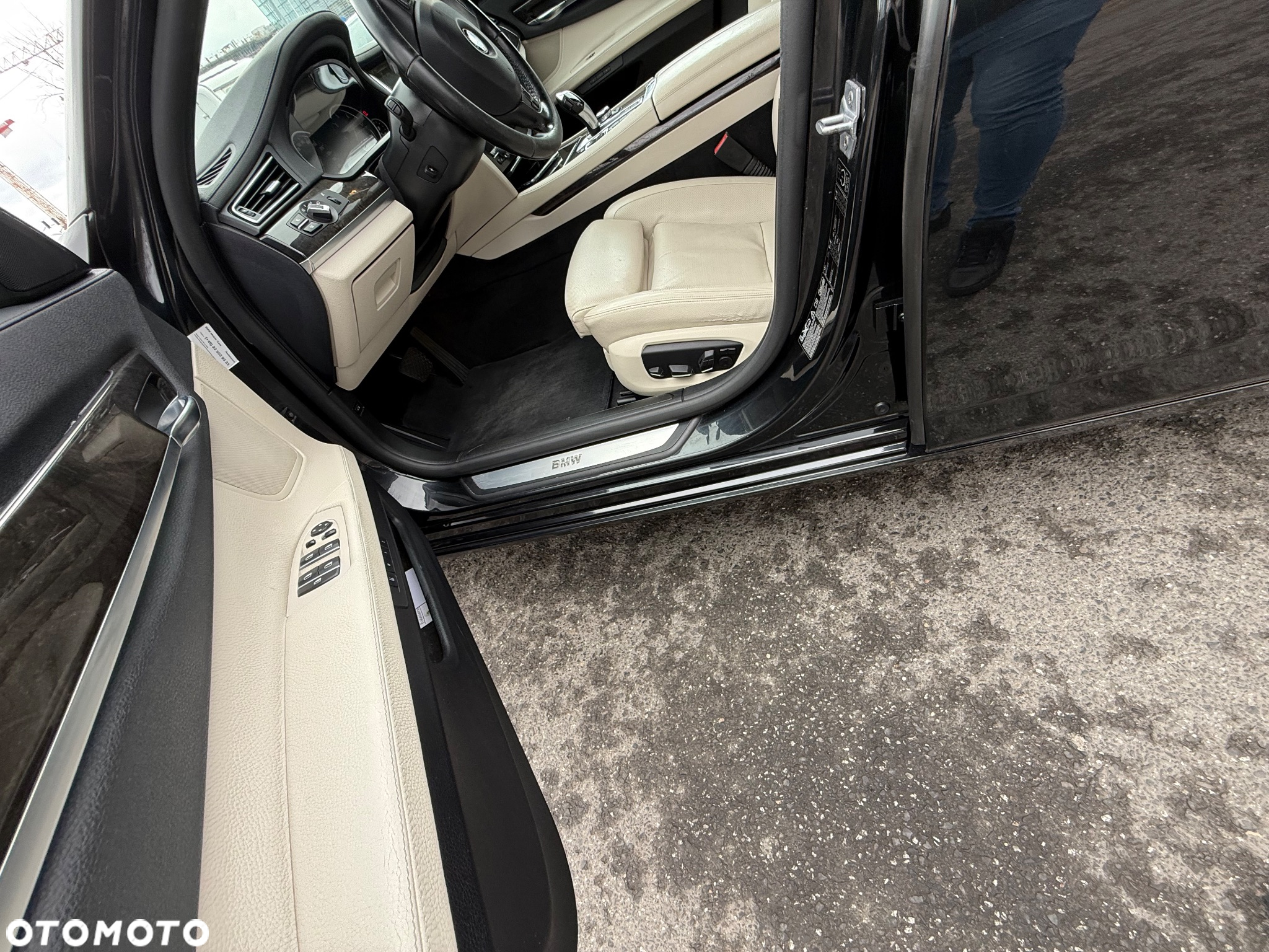 BMW Seria 7 - 8