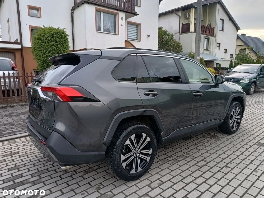Toyota RAV4 - 11