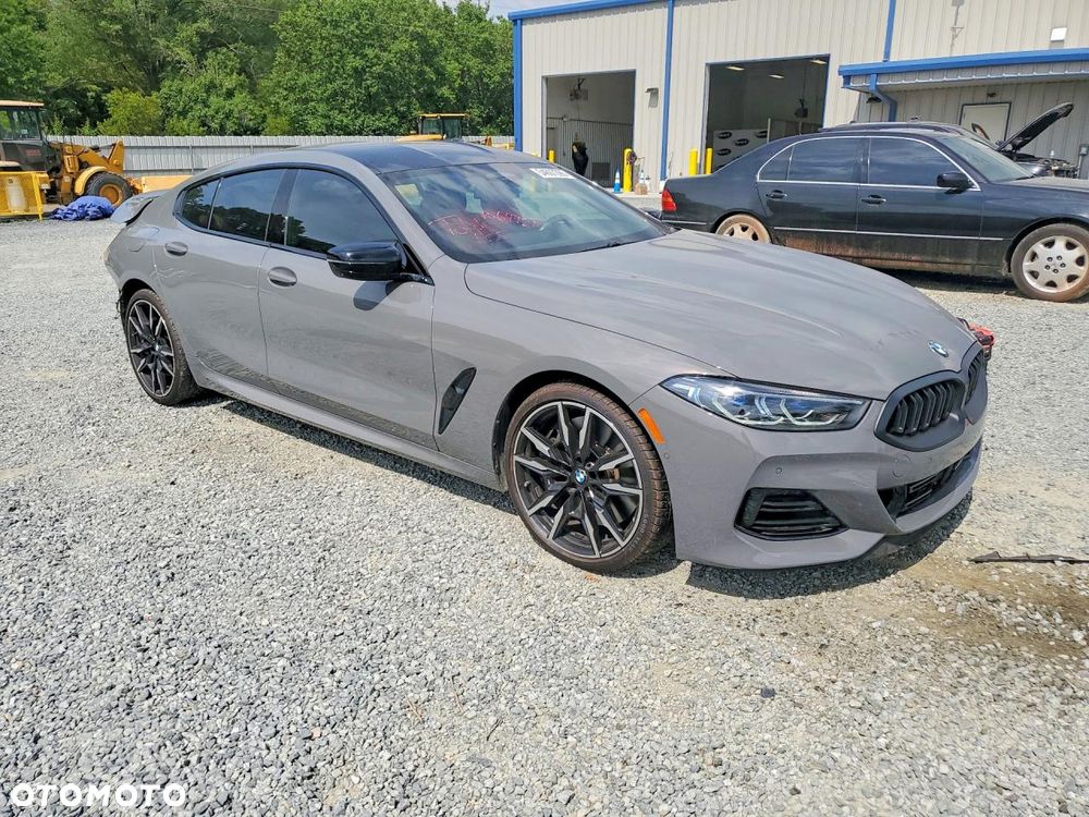 BMW Seria 8 - 5