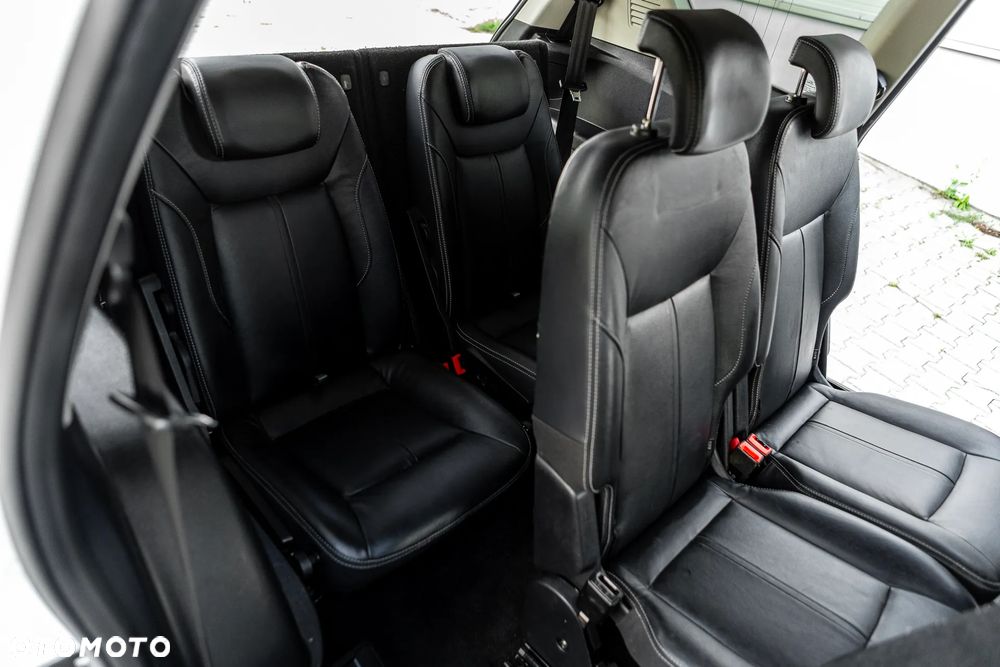 Ford S-Max - 34