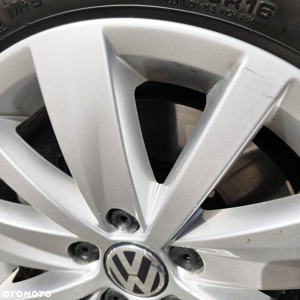 Volkswagen Passat 2.0 TDI Comfortline - 38