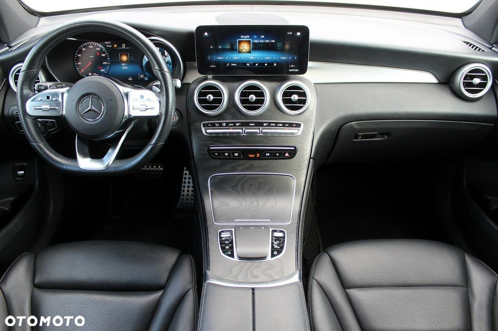 Mercedes-Benz GLC - 11