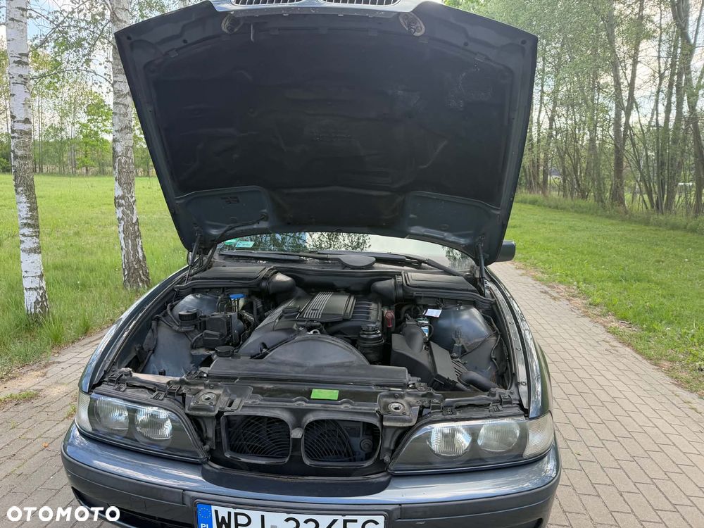 BMW Seria 5 - 12
