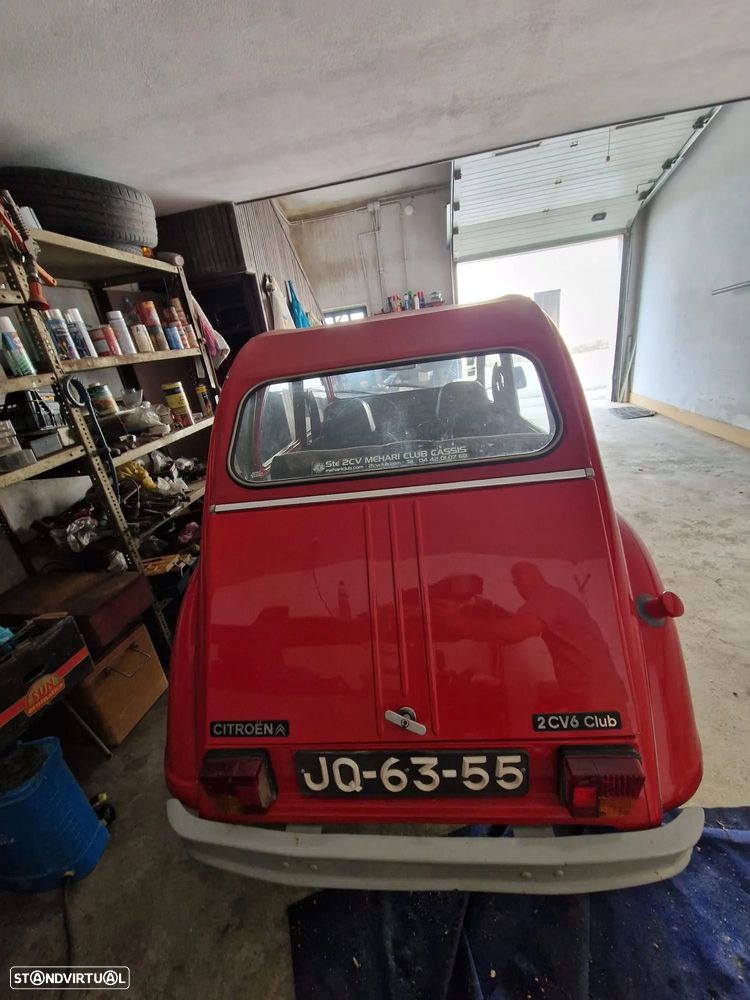 Citroën 2CV - 8