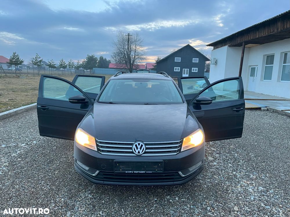 Volkswagen Passat Variant 2.0 TDI Blue TDI Comfortline - 7