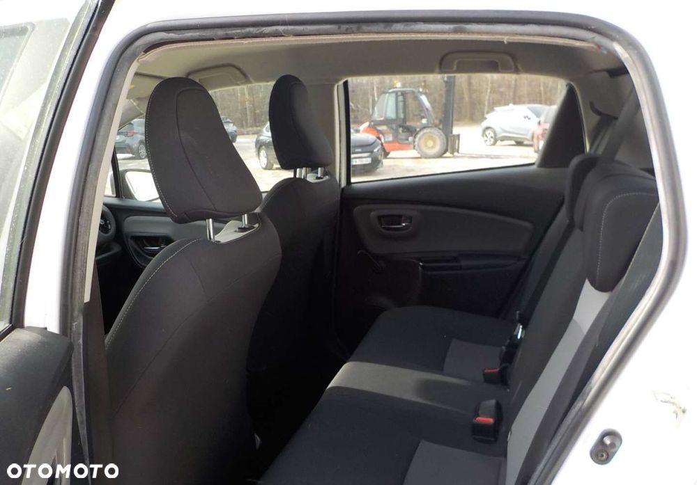 Toyota Yaris - 22