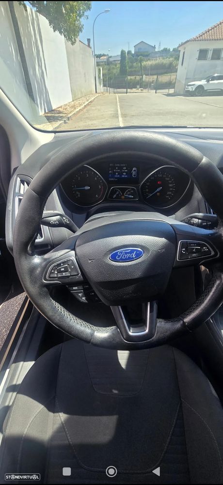 Ford Focus SW 1.5 TDCi EcoBlue Business - 10