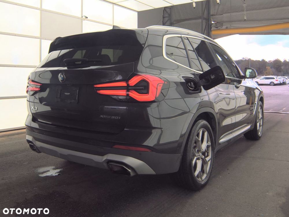 BMW X3 xDrive30i GPF Advantage - 4