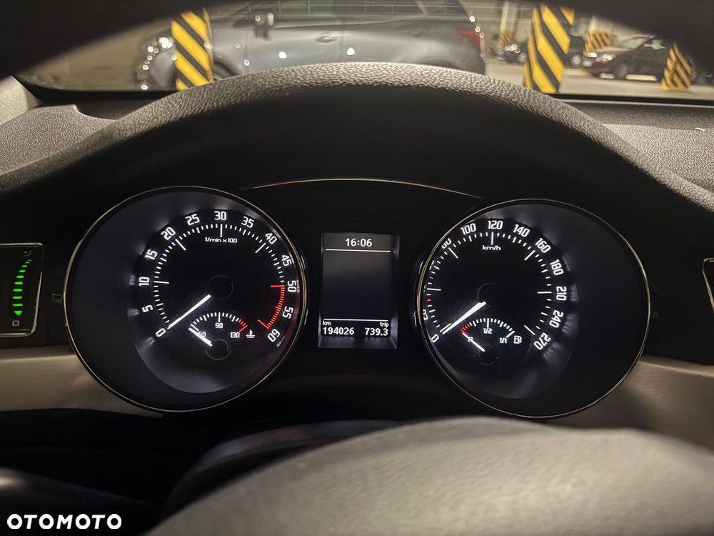 Skoda Superb 2.0 TDI Active - 15