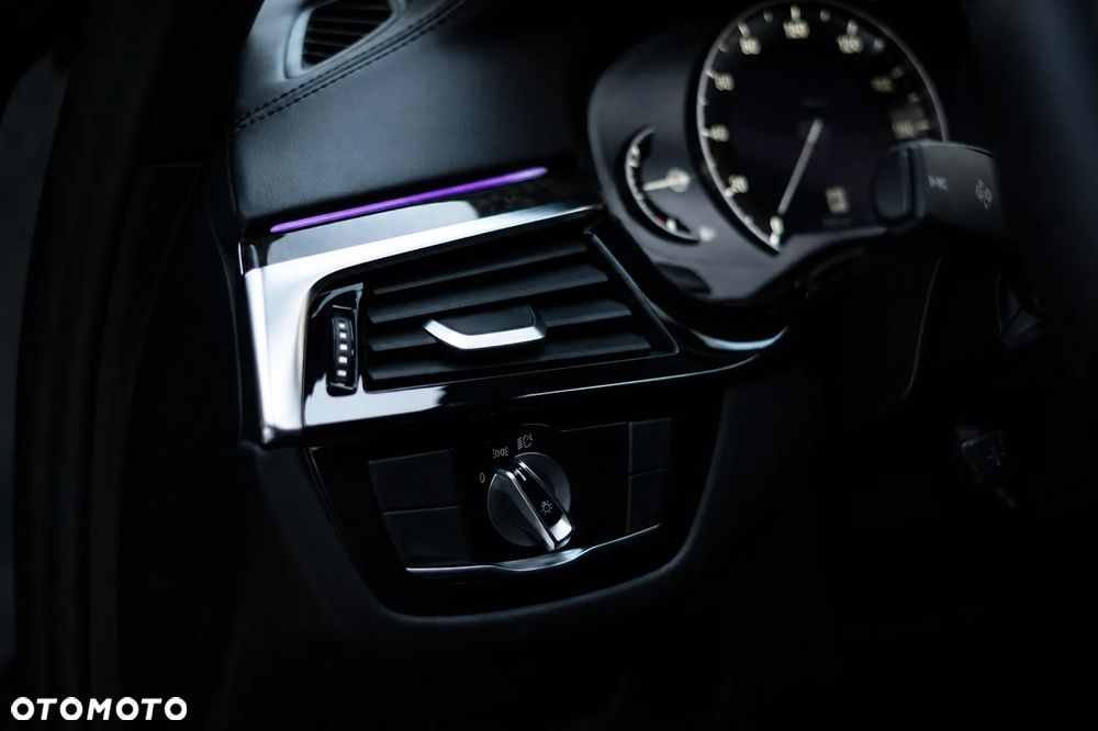 BMW Seria 5 530i M Sport Edition - 23