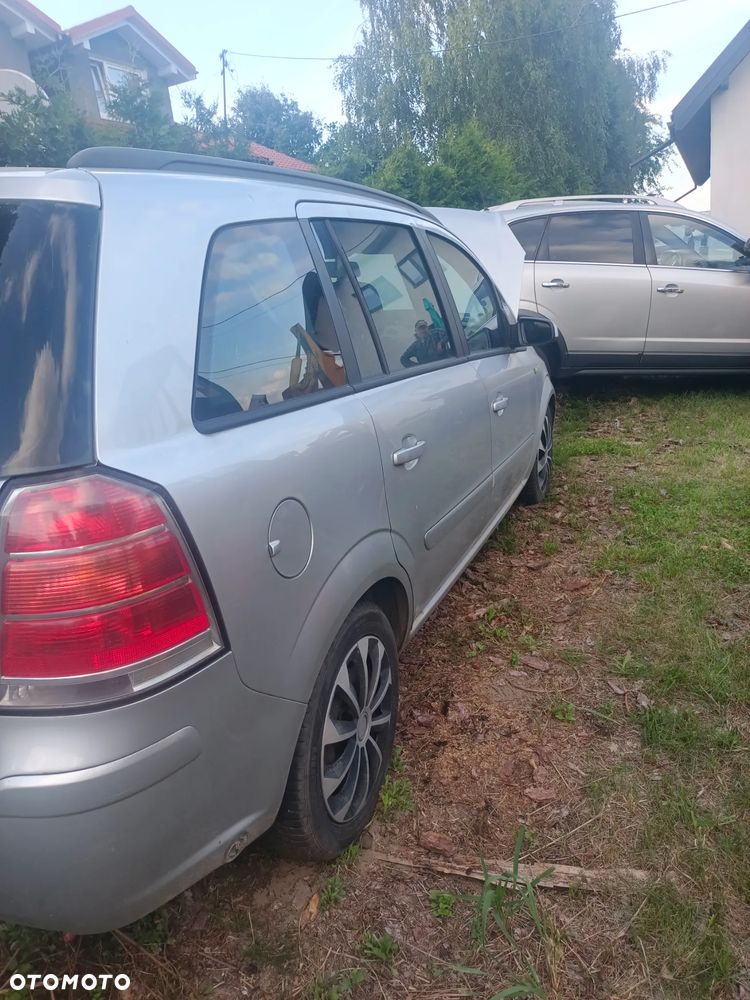 Opel Zafira 1.8 - 7