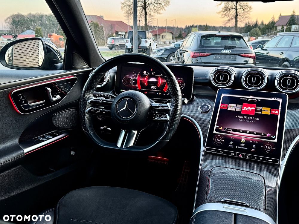 Mercedes-Benz Klasa C 180 9G-TRONIC AMG Line - 20