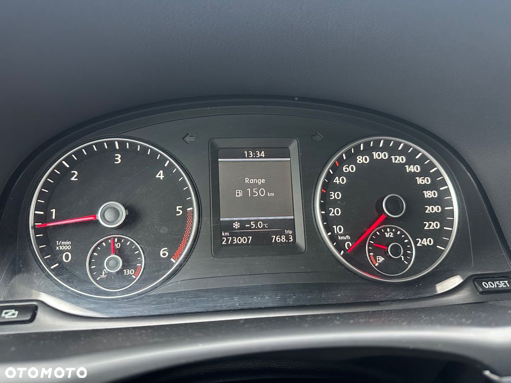Volkswagen Touran 2.0 TDI Highline - 2