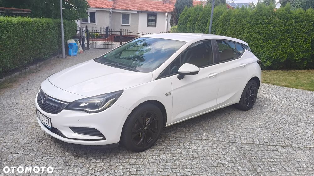 Opel Astra 1.4 T Dynamic - 1