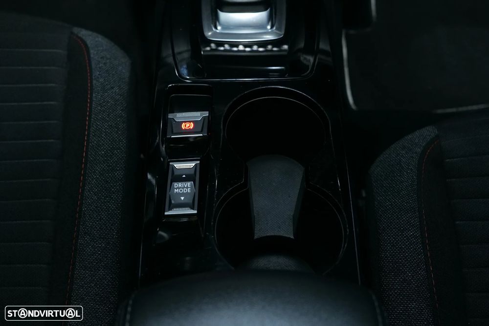 Peugeot e-2008 Allure+ - 19