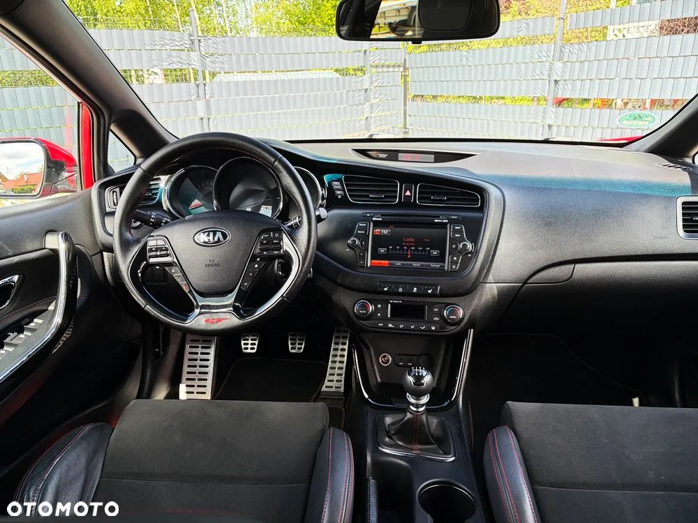 Kia Ceed 1.6 T-GDI GT - 7