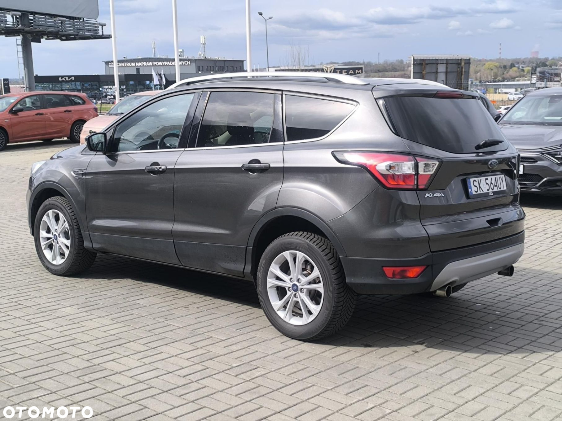 Ford Kuga - 2