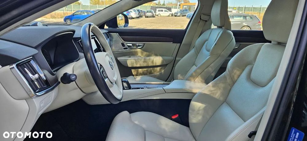 Volvo V90 Cross Country D5 AWD Pro - 19