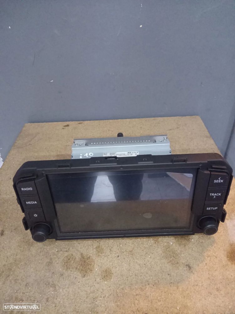RADIO COM ECRÃ HYUNDAI I10 / 96160K78204X COMO NOVO - 1