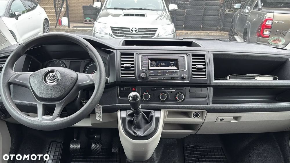 Volkswagen Transporter - 30