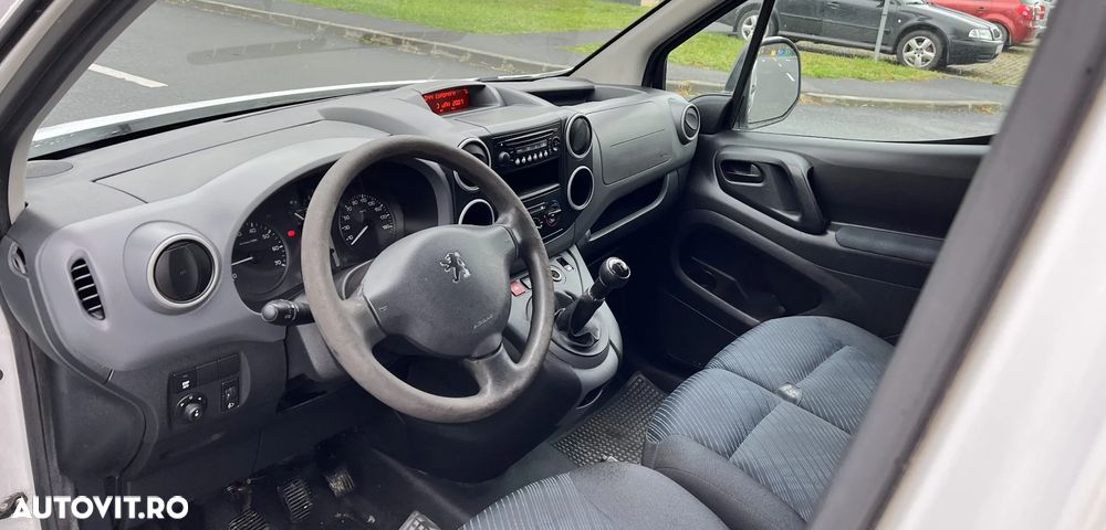 Peugeot Partner Kombi HDi 75 Presence - 11