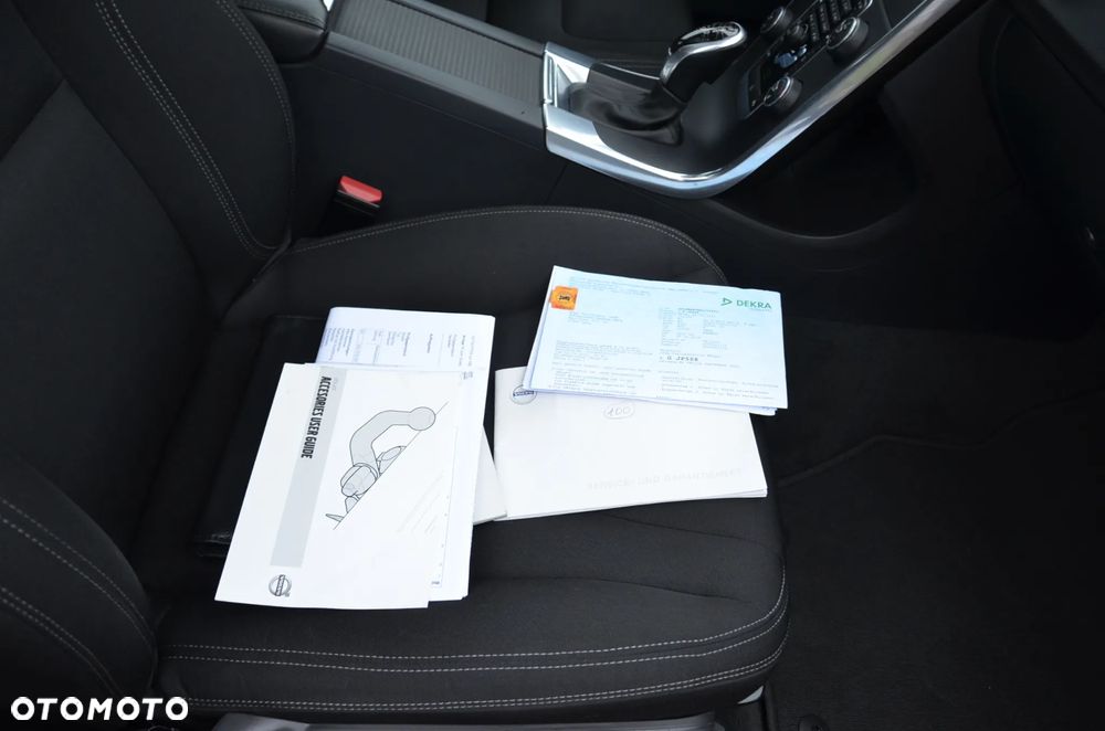 Volvo V60 D4 Geartronic Momentum - 21