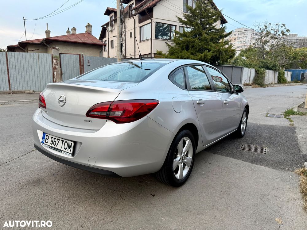 Opel Astra - 3