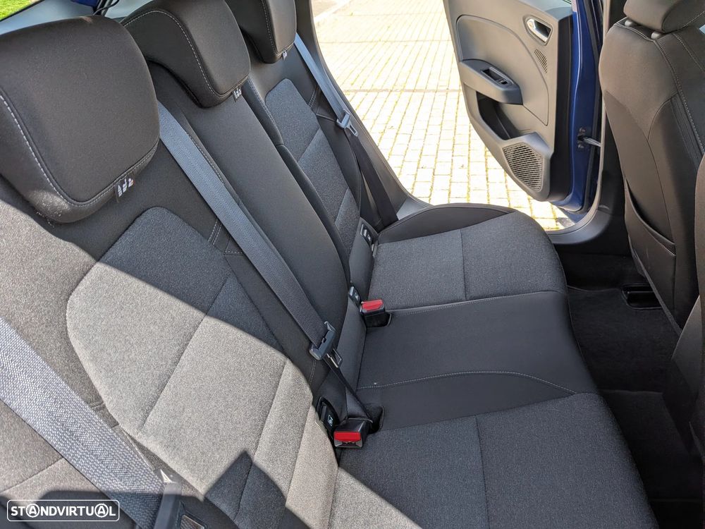 Renault Clio TCe 90 BUSINESS EDITION - 17