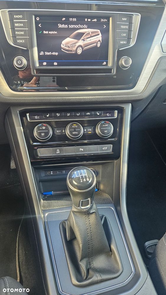 Volkswagen Touran 2.0 TDI BMT Comfortline - 5