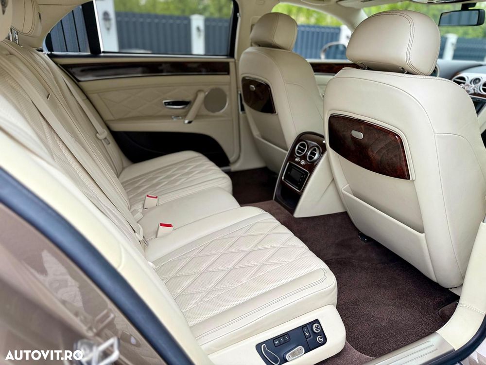 Bentley Flying Spur W12 - 22