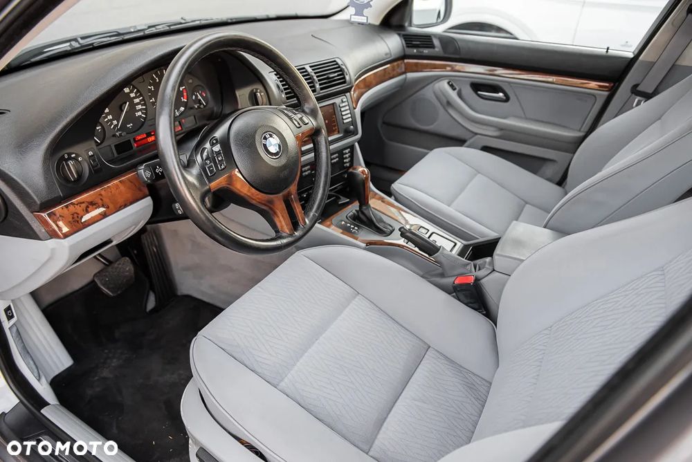 BMW Seria 5 - 15