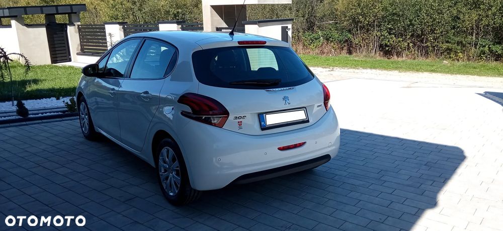 Peugeot 208 - 7