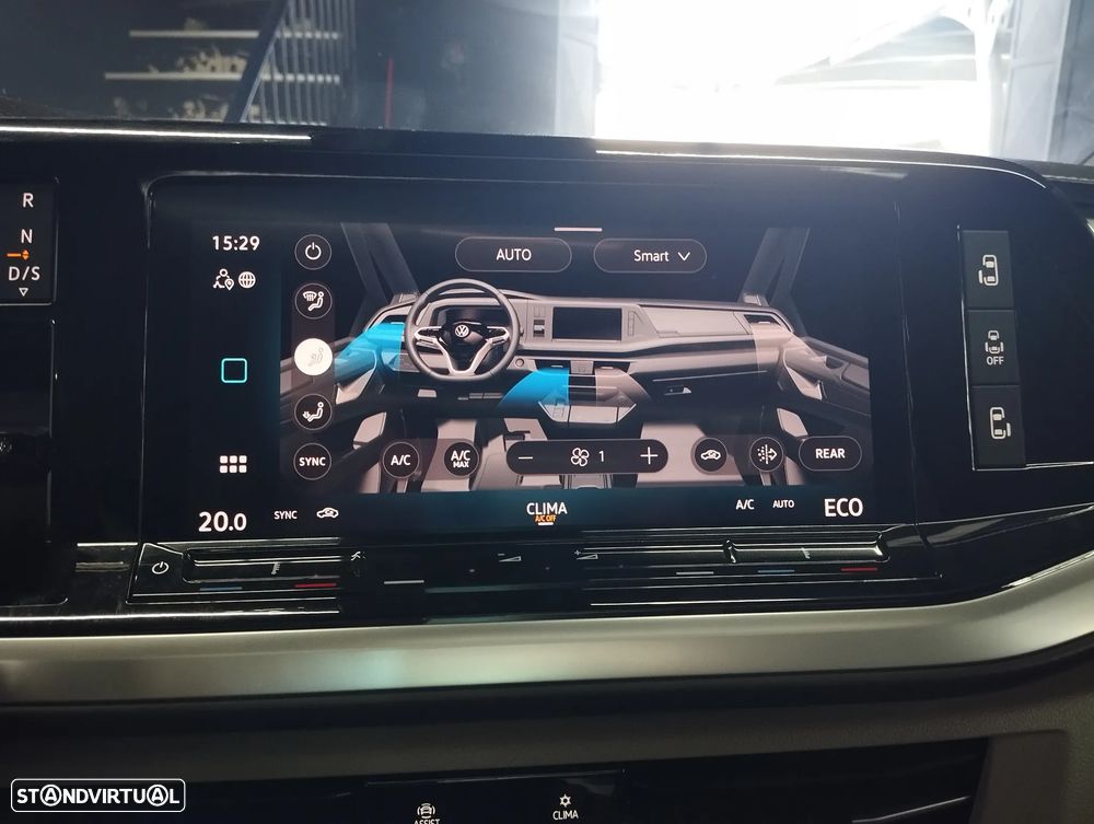 Volkswagen Multivan 1.5 TSI e-Hybrid Life DSG — fotografia 35