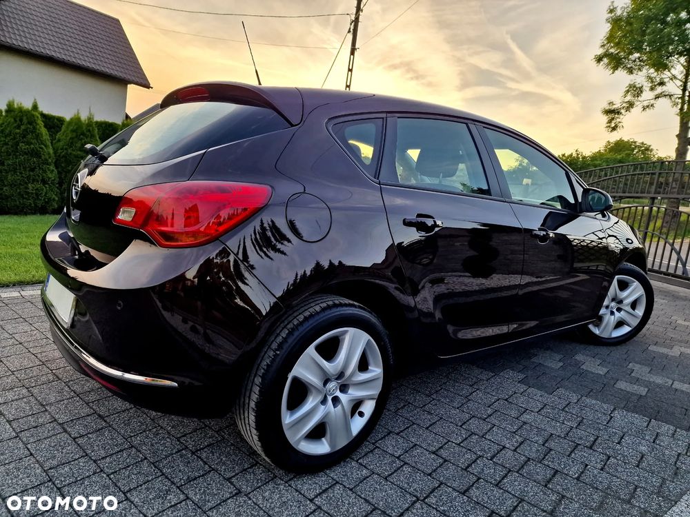 Opel Astra 1.4 T Enjoy S&S - 7