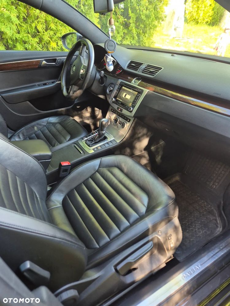 Volkswagen Passat 2.0 TDI 4Mot Highline DSG - 18