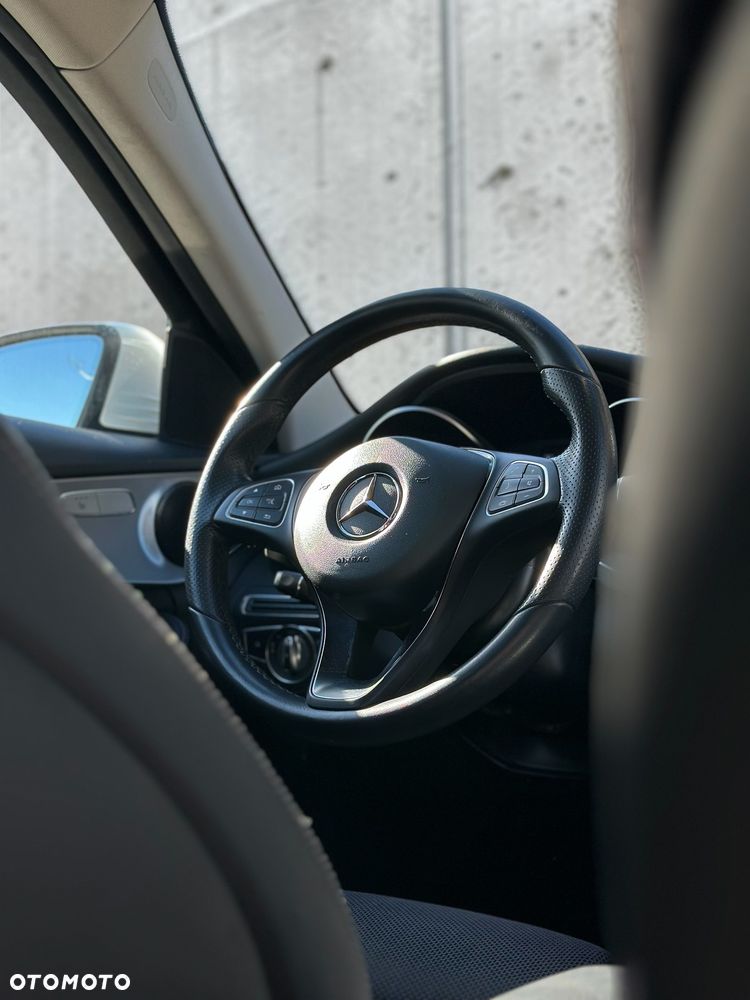 Mercedes-Benz Klasa C 200 9G-TRONIC Avantgarde - 31