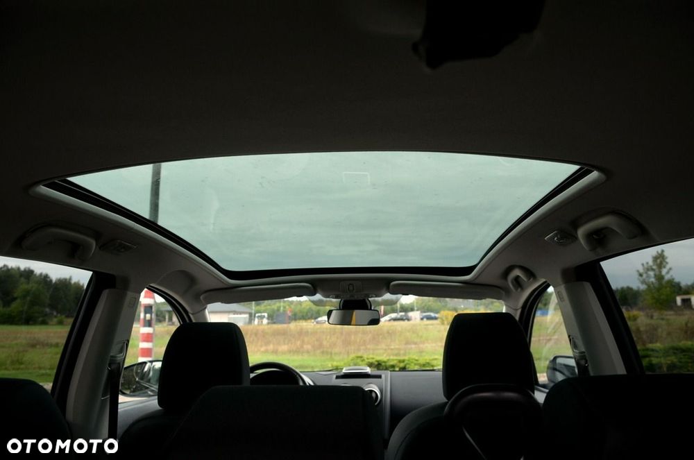 Nissan Qashqai+2 2011
