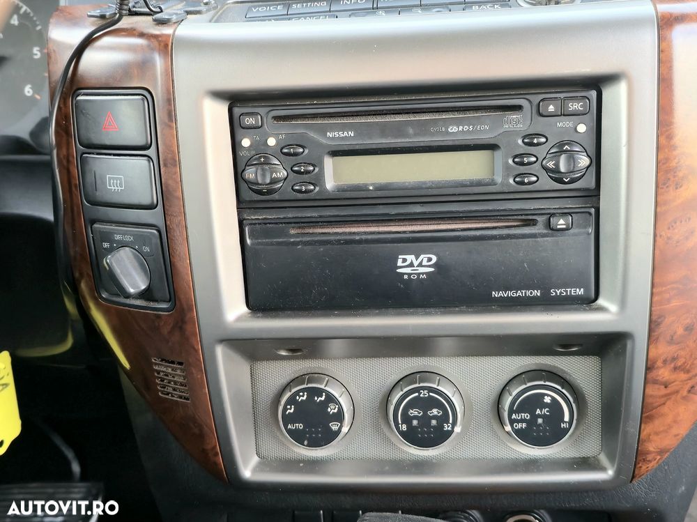 Nissan Patrol 3.0 TDI Elegance Aut - 16