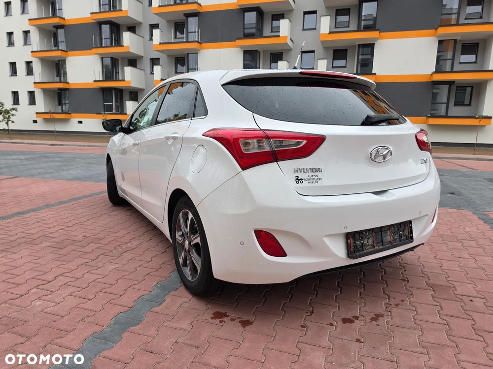 Hyundai i30 1.6 GDI BlueDrive Premium - 21