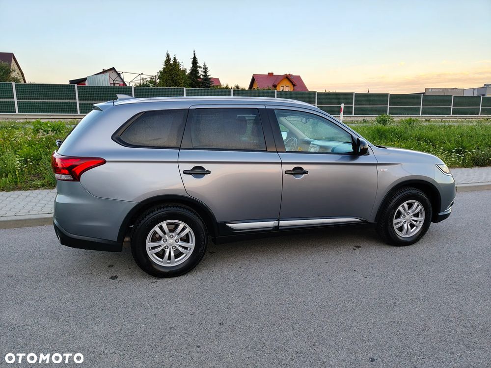 Mitsubishi Outlander 2.0 City Style 2WD - 28