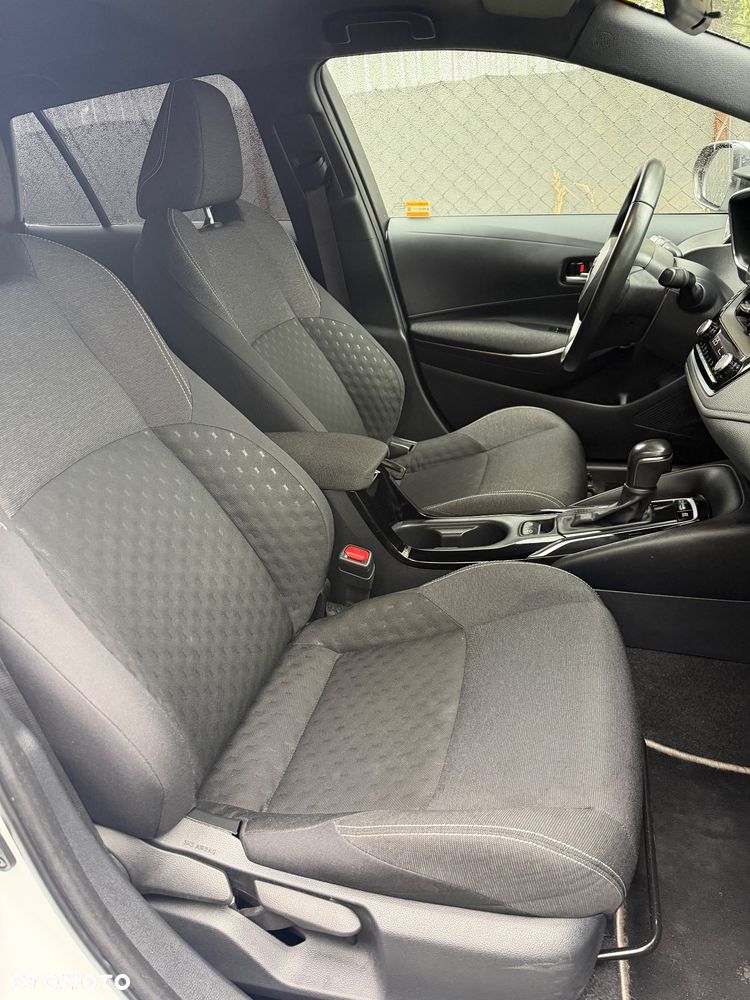 Toyota Corolla 1.8 Hybrid Comfort - 13