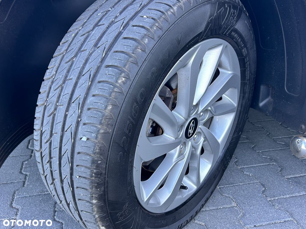 Hyundai Tucson 1.6 GDI BlueDrive GO 2WD - 33