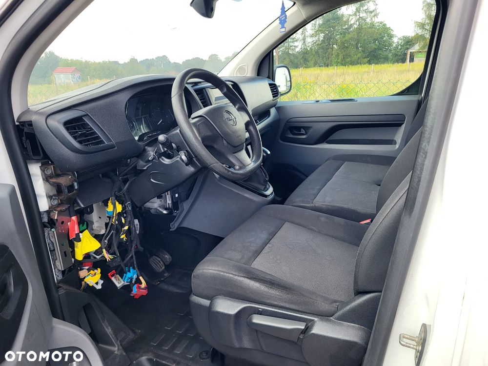 Opel Vivaro - 12