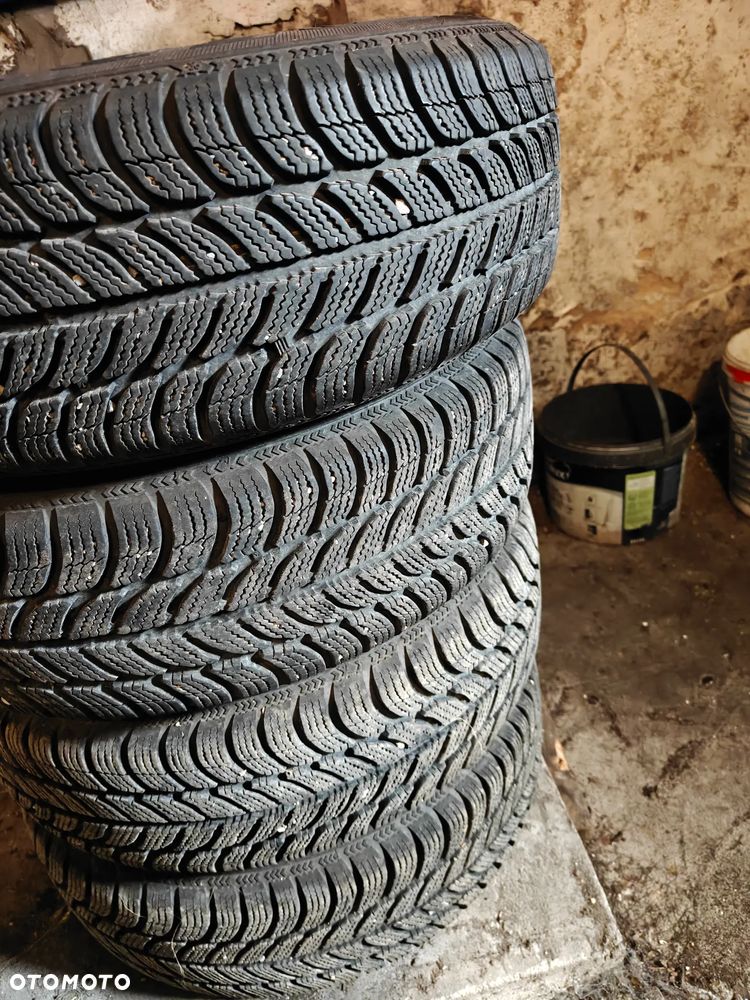 Komplet kół zimowych 15" – Alufelgi Renault Clio + opony 185/65R15 - 2